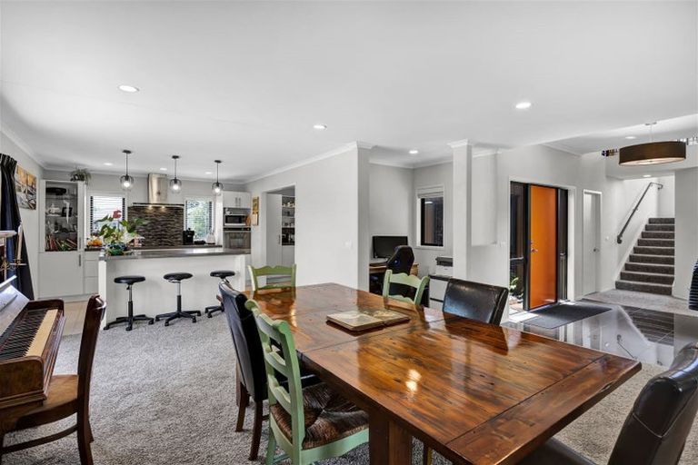 Photo of property in 1b Links Drive, Waiwhakaiho, New Plymouth, 4312