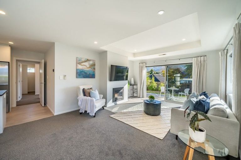 Photo of property in 9a Marlborough Street, Silverstream, Upper Hutt, 5019