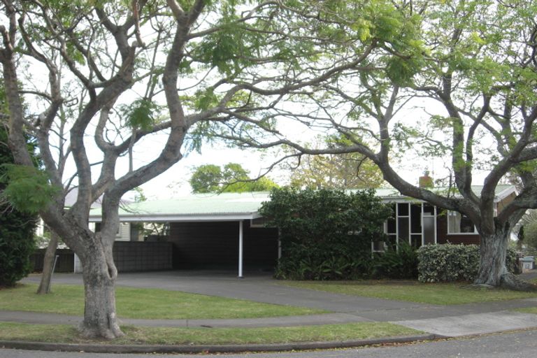 Photo of property in 12 Morgan Avenue, Marewa, Napier, 4110