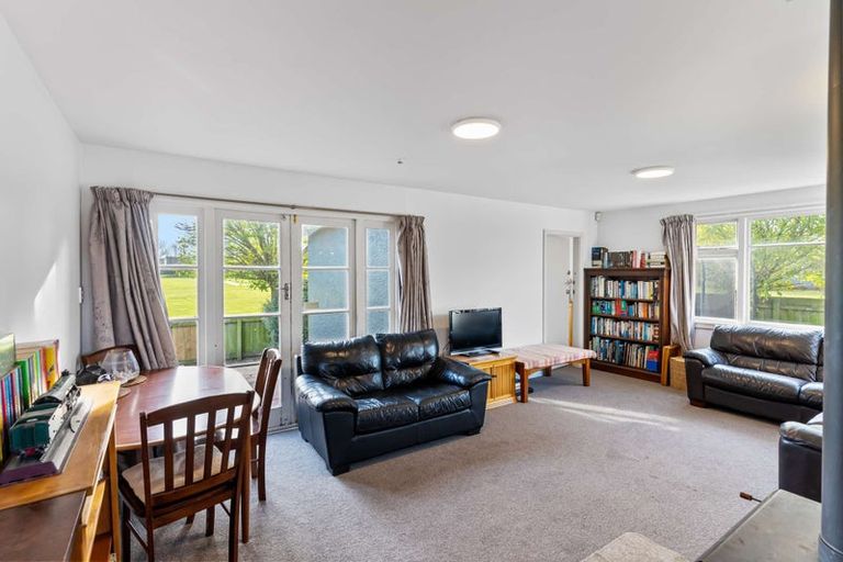 Photo of property in 32 Vagues Road, Northcote, Christchurch, 8052