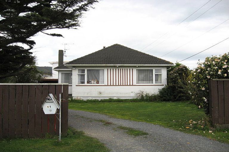 Photo of property in 11 Nelson Crescent, Wainuiomata, Lower Hutt, 5014