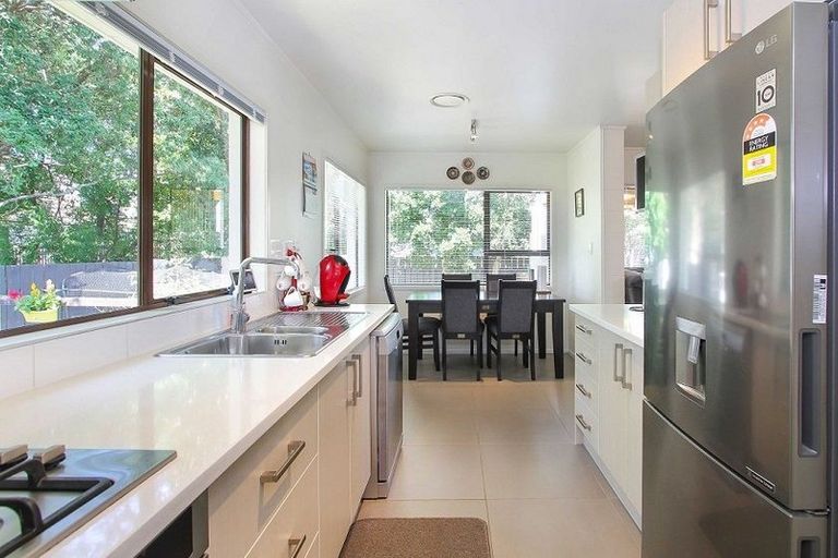 Photo of property in 1/7 Mannering Place, Hillcrest, Auckland, 0627