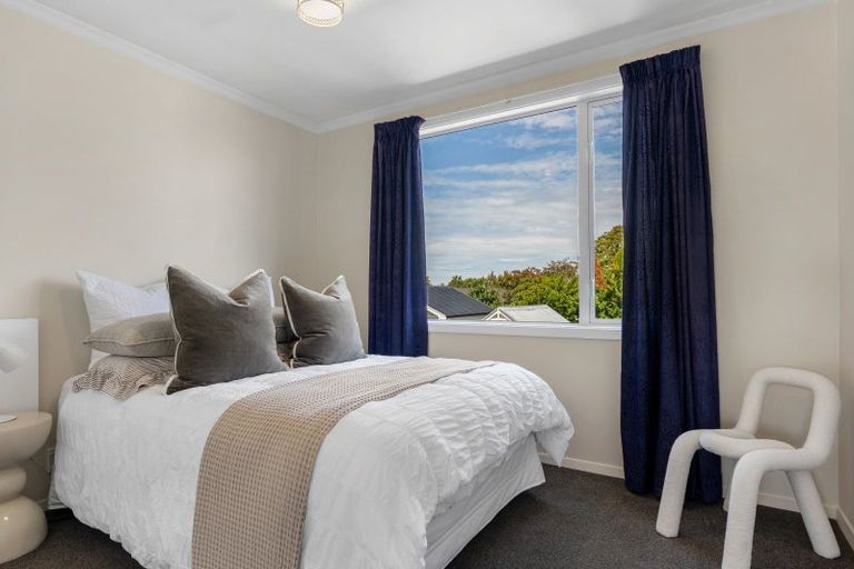 Photo of property in 1/33 Searells Road, Strowan, Christchurch, 8052