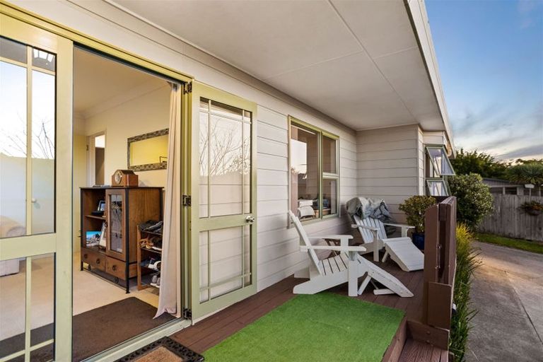 Photo of property in 30a Captain Scott Road, Glen Eden, Auckland, 0602