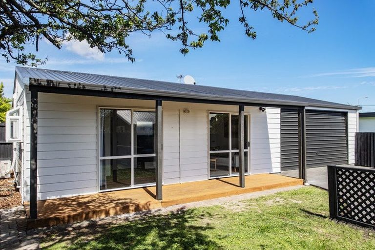 Photo of property in 268 Burwood Road, Burwood, Christchurch, 8083