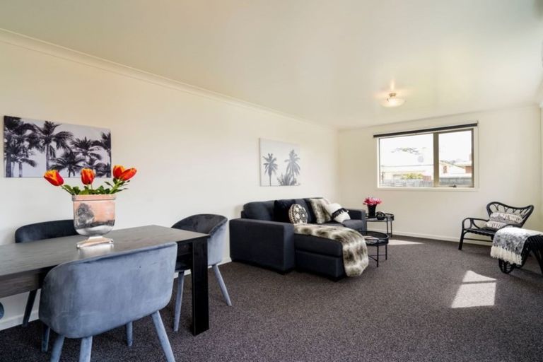 Photo of property in 272 Oxford Street, South Dunedin, Dunedin, 9012