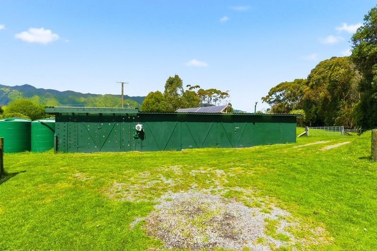 Photo of property in 340d Ngarara Road, Waikanae, 5391