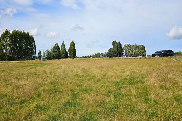 Photo of property in 30 Lady Barkly Road, Winton, 9782