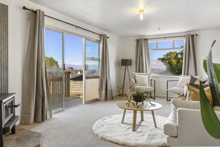 Photo of property in 52 Hyde Avenue, Richmond Heights, Taupo, 3330