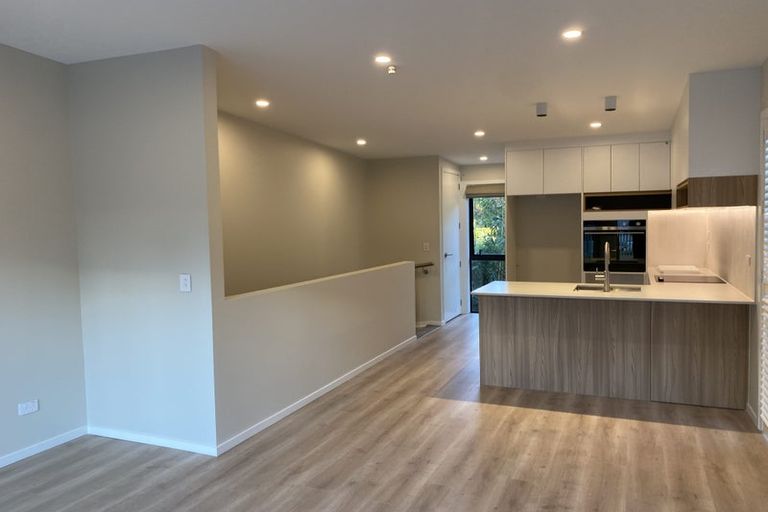 Photo of property in 41f Camelot Place, Glenfield, Auckland, 0629