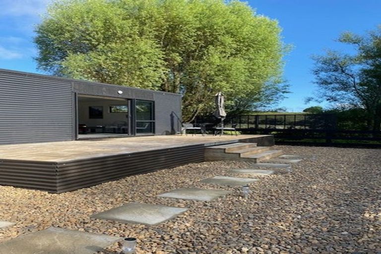 Photo of property in 261 Paparata Road, Bombay, 2675