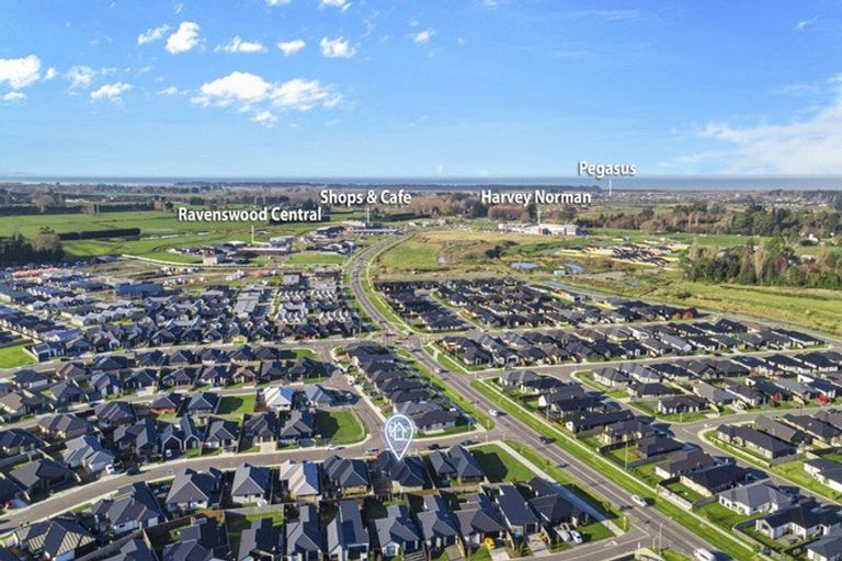 Photo of property in 5 Stackwood Avenue, Woodend, 7610