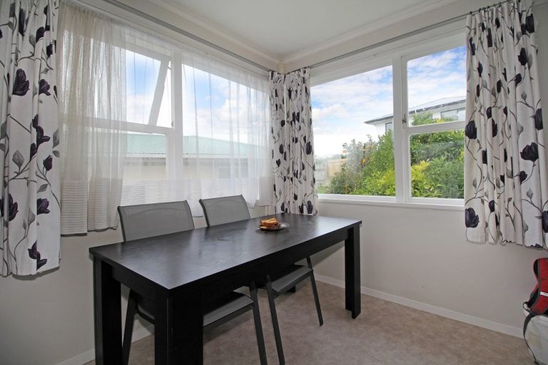 Photo of property in 14 Valencia Place, Manurewa, Auckland, 2102