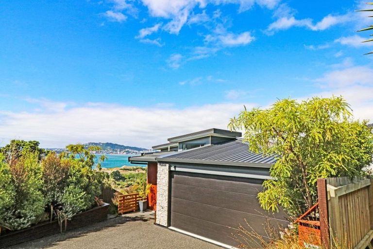 Photo of property in 6 Satchell Way, Kaiwharawhara, Wellington, 6035