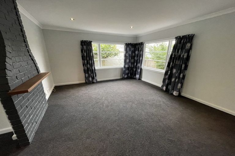 Photo of property in 1/25 Aorangi Road, Bryndwr, Christchurch, 8053
