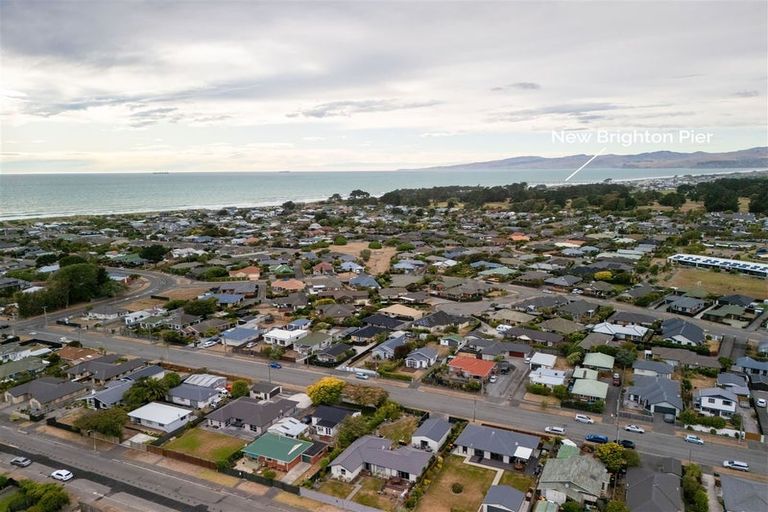 Photo of property in 25 Endeavour Street, North New Brighton, Christchurch, 8083