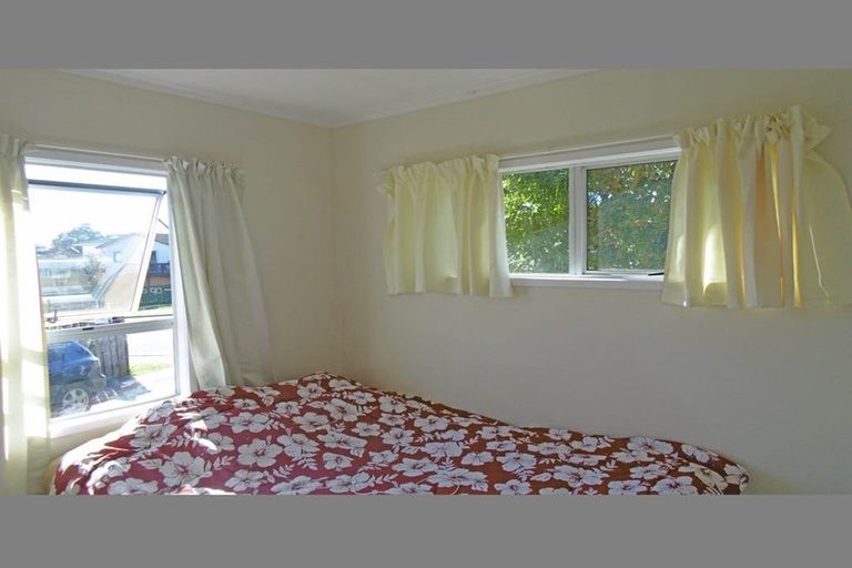 Photo of property in 115 Finlayson Avenue, Clendon Park, Auckland, 2103