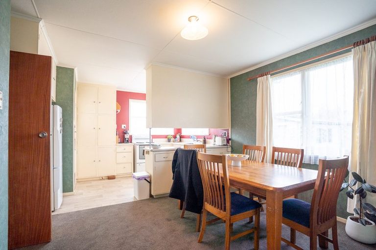 Photo of property in 140 Limbrick Street, Terrace End, Palmerston North, 4410