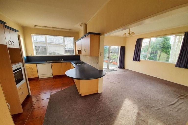 Photo of property in 60 Timaru Road, Waimate, 7924