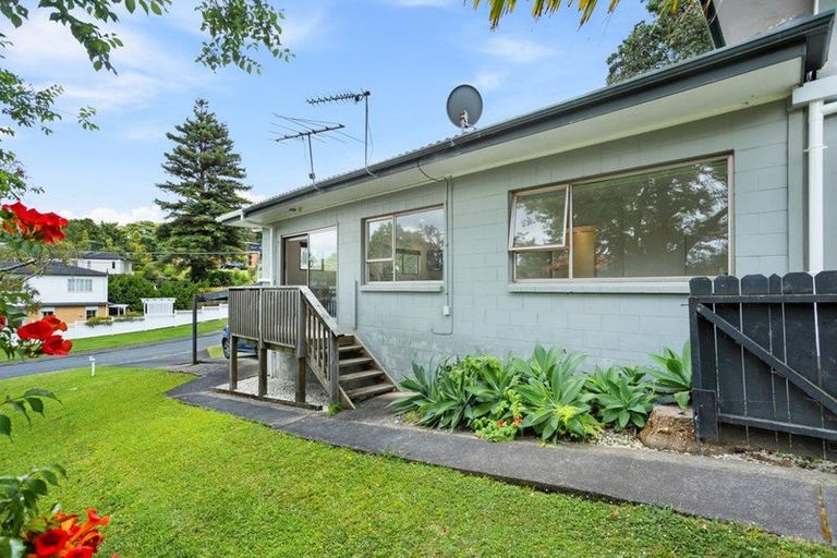 Photo of property in 1/43 Seaton Road, Murrays Bay, Auckland, 0630
