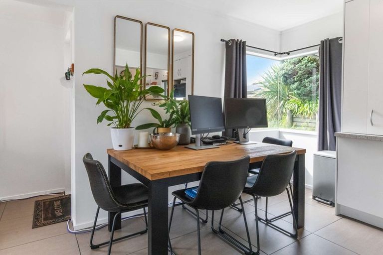 Photo of property in 126a Osprey Drive, Welcome Bay, Tauranga, 3112