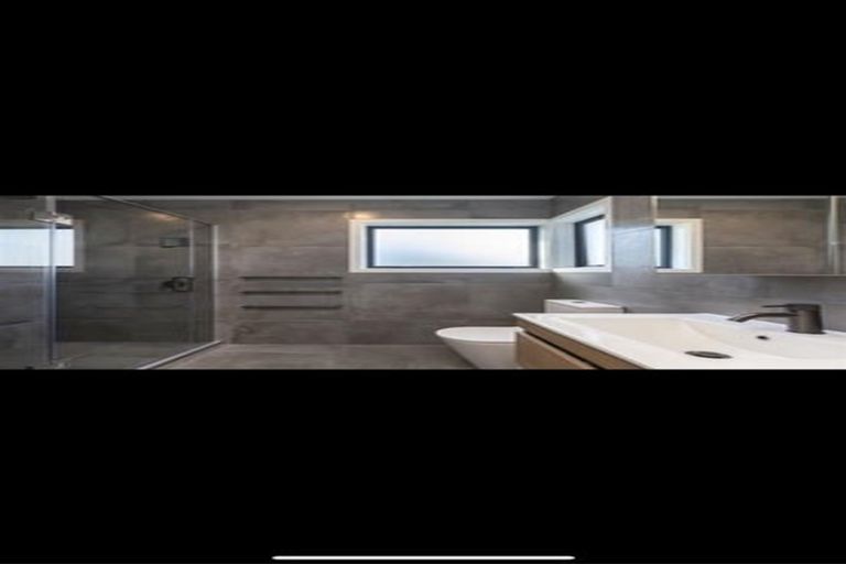 Photo of property in 26b Cornwall Road, Lyttelton, 8082