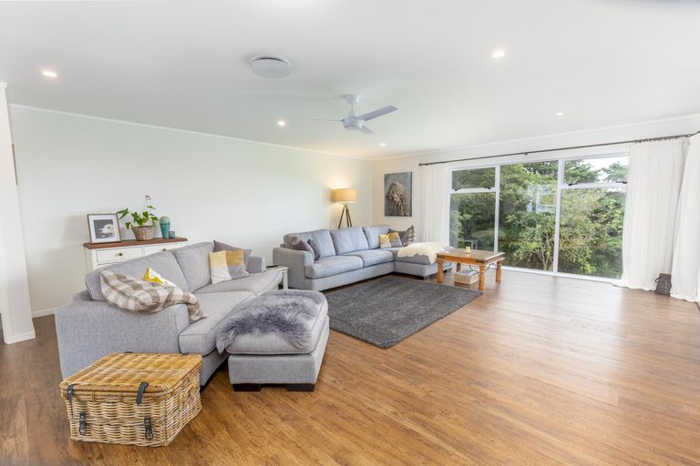 Photo of property in 210b Logan Road, Buckland, Pukekohe, 2677