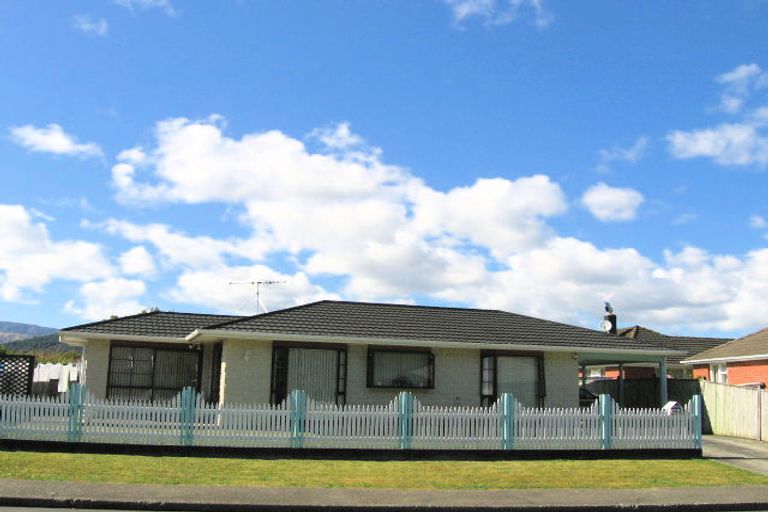 Photo of property in 14a Holdsworth Avenue, Trentham, Upper Hutt, 5018