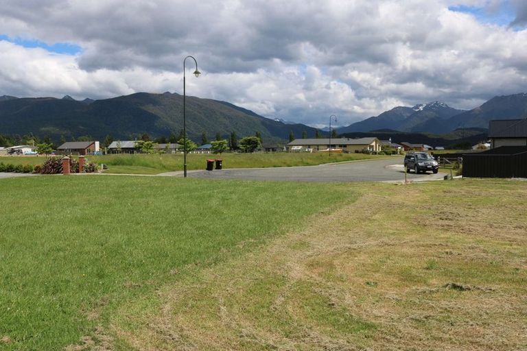 Photo of property in 27 Vancouver Place, Te Anau, 9600