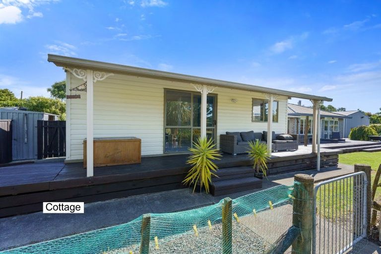 Photo of property in 192 Waitohu Valley Road, Otaki, 5583
