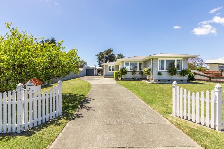 Photo of property in 21 Bill Hercock Street, Pirimai, Napier, 4112