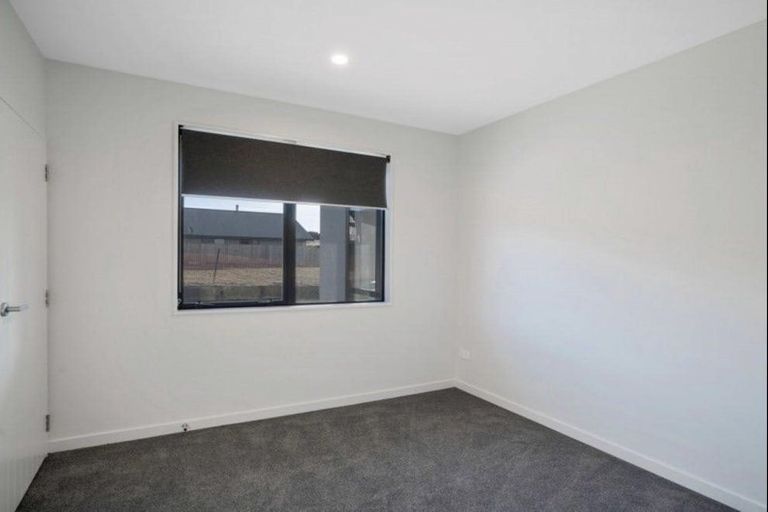 Photo of property in 39 Obelisk Street, Wanaka, 9305