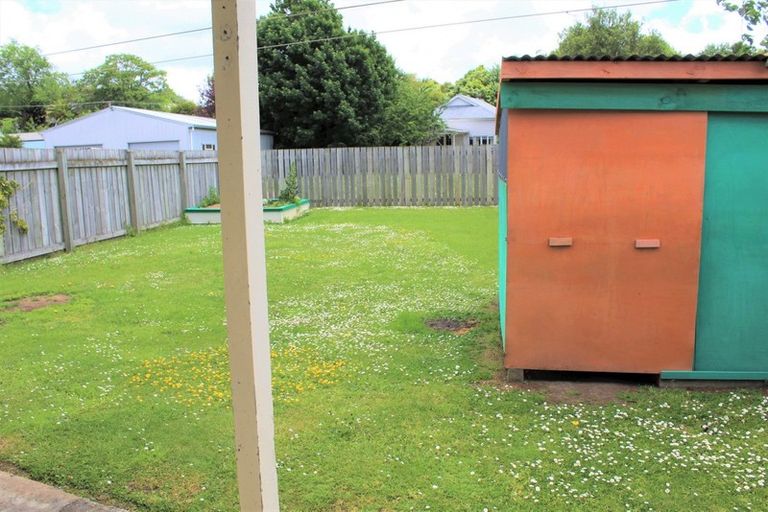 Photo of property in 3 Otanga Street, Dannevirke, 4930