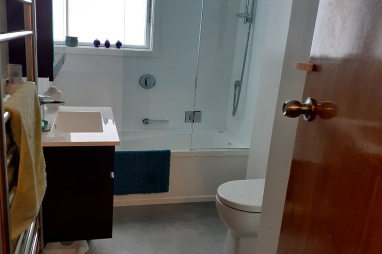 Photo of property in 165 Castor Crescent, Cannons Creek, Porirua, 5024