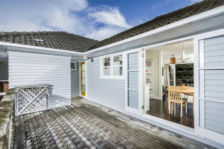 Photo of property in 1/15 Alamein Avenue, Belmont, Auckland, 0622