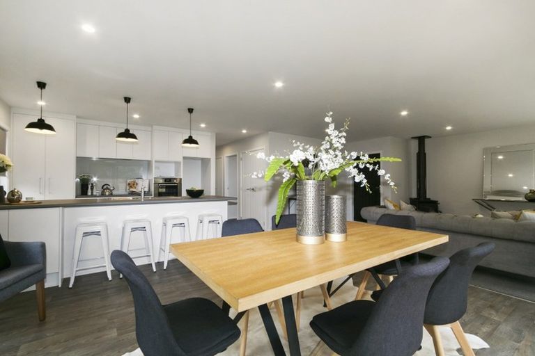 Photo of property in 38 Sunny Grove, Wainuiomata, Lower Hutt, 5014