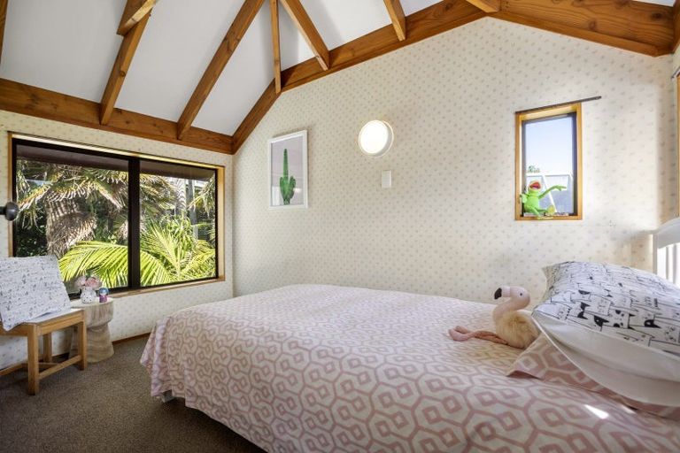 Photo of property in 1/62 Wairoa Road, Narrow Neck, Auckland, 0624