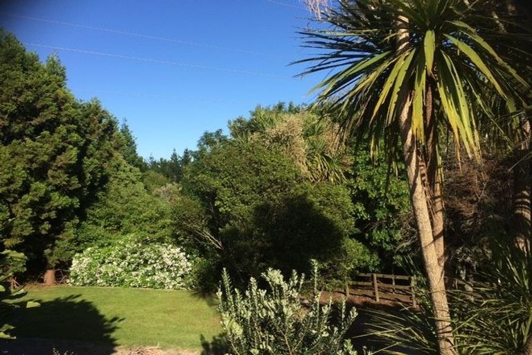 Photo of property in 2 Wade Place, Welcome Bay, Tauranga, 3175