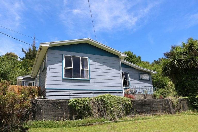 Photo of property in 9 Ross Street, Dunollie, Runanga, 7803