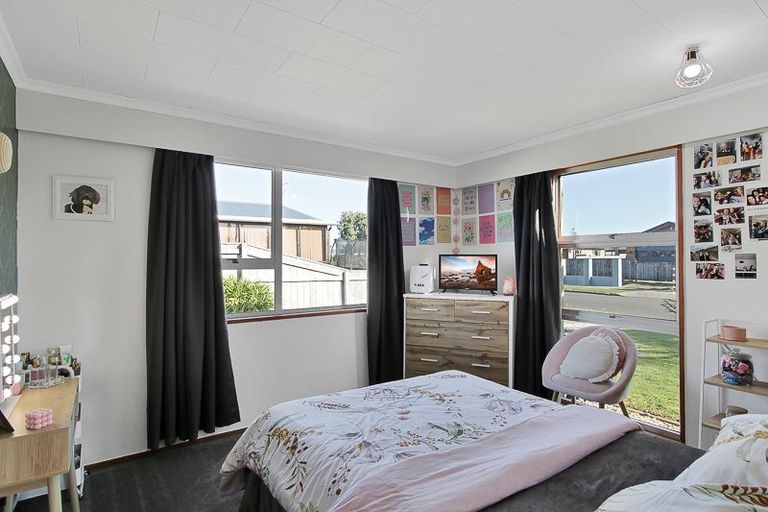 Photo of property in 35 Thomas Place, Foxton Beach, Foxton, 4815