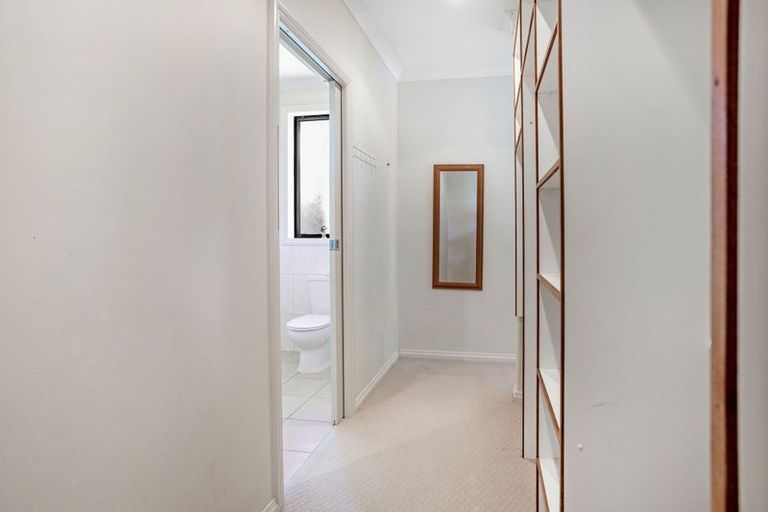 Photo of property in 10 Ringwood Place, Whitianga, 3510