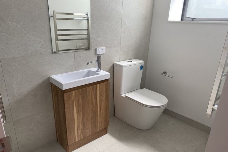 Photo of property in 3/39 Archers Road, Hillcrest, Auckland, 0629