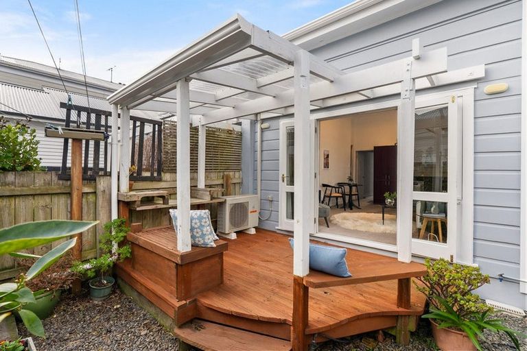 Photo of property in 170 Tasman Street, Mount Cook, Wellington, 6021