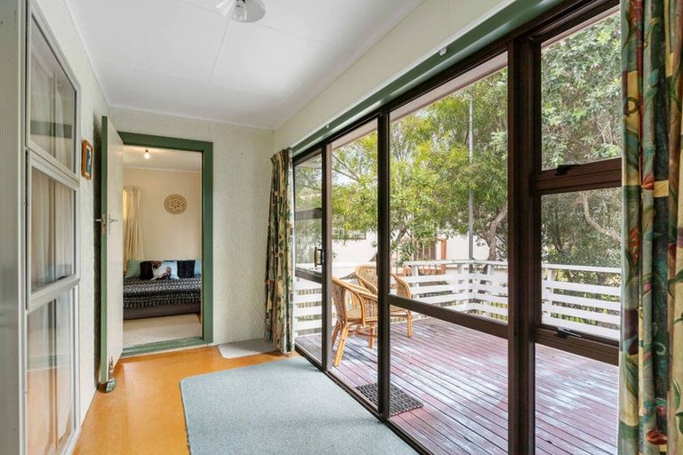 Photo of property in 115 Sylvia Road, Whangamata, 3620