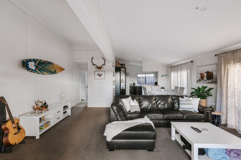 Photo of property in 728 Papamoa Beach Road, Papamoa Beach, Papamoa, 3118