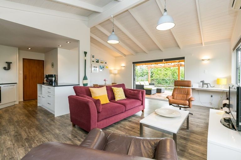 Photo of property in 28 Gordon Road, Te Awanga, 4102