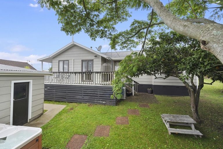 Photo of property in 94 Tuhikaramea Road, Dinsdale, Hamilton, 3204