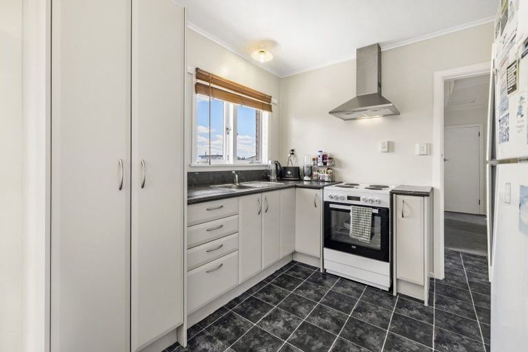 Photo of property in 240 Saint Marys Avenue, Te Awamutu, 3800