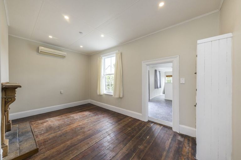 Photo of property in 53 Lombard Street, Palmerston North, 4410