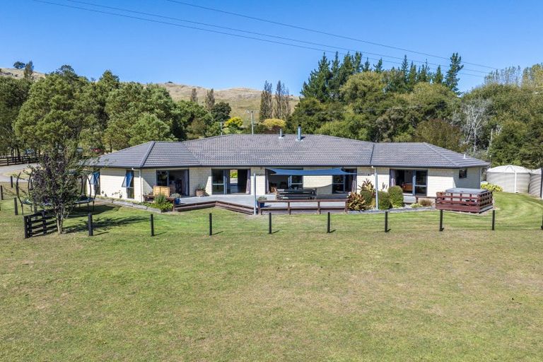 Photo of property in 1324 Glengarry Road, Puketapu, Napier, 4182